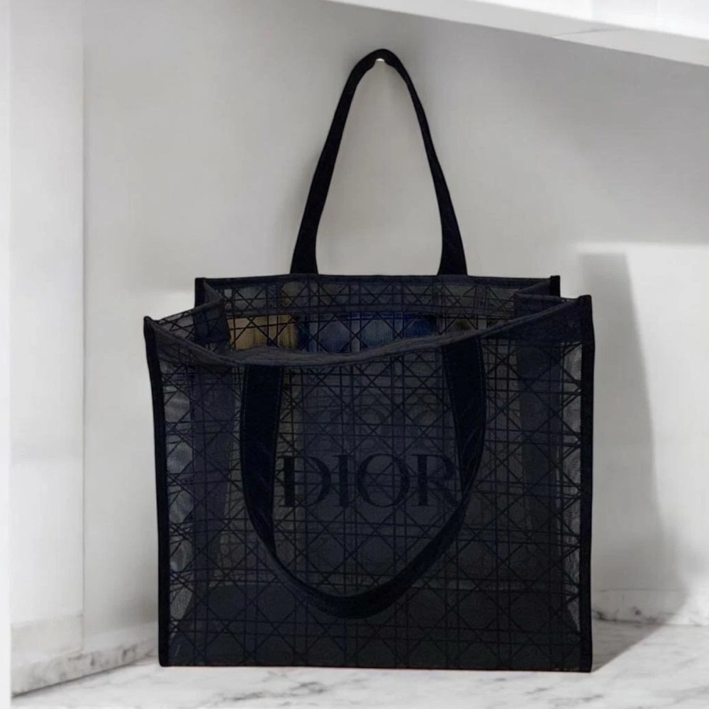 DIOR Beauty New Cannage Mesh Lace Beauty Tote Limited Edition - Picture 2 of 10